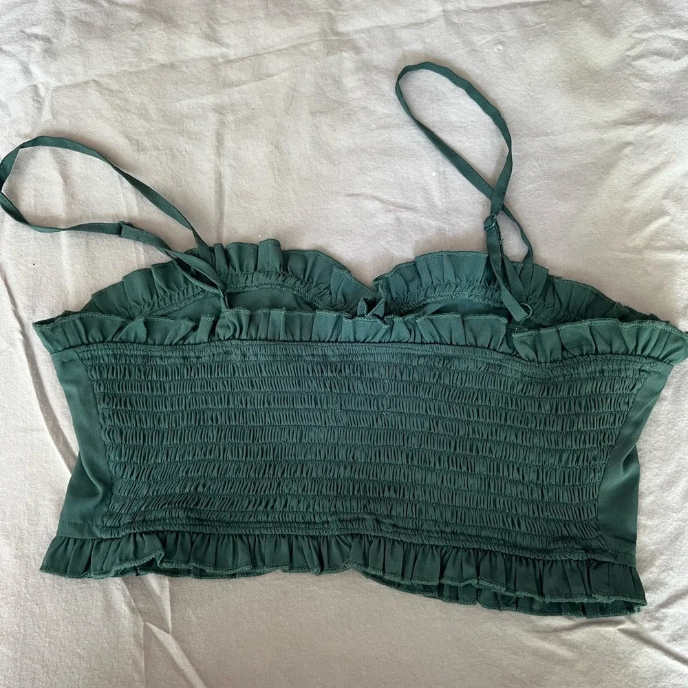 crop top - Picture 9 of 9